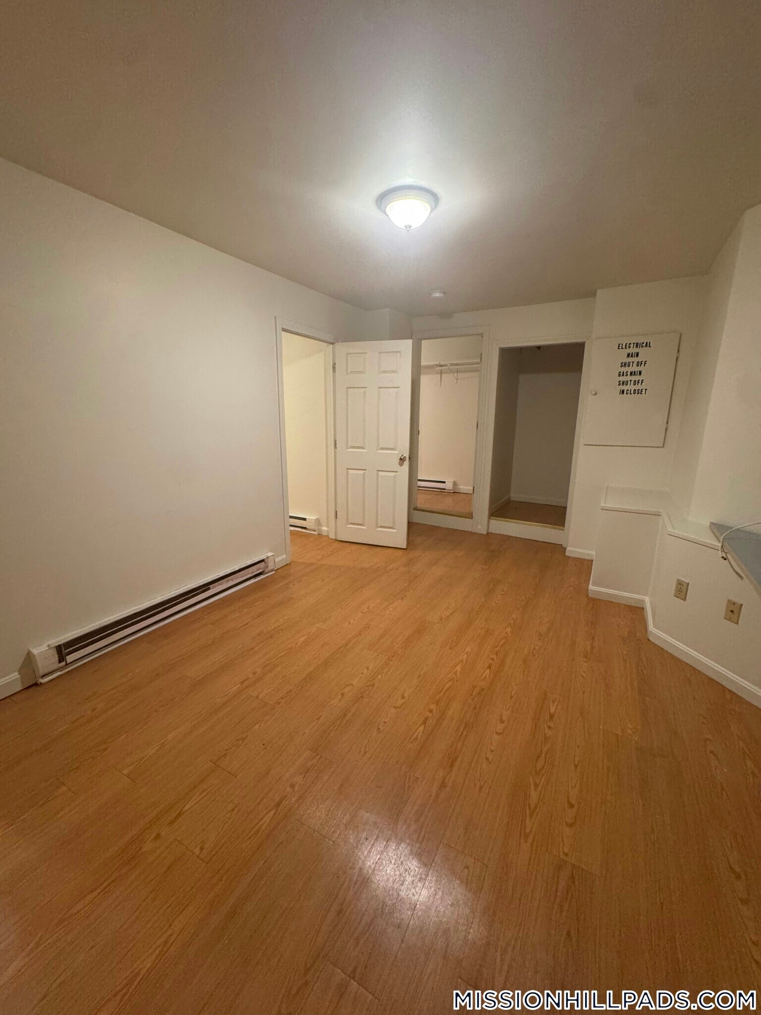 Building Photo - 2 Shepherd Ave