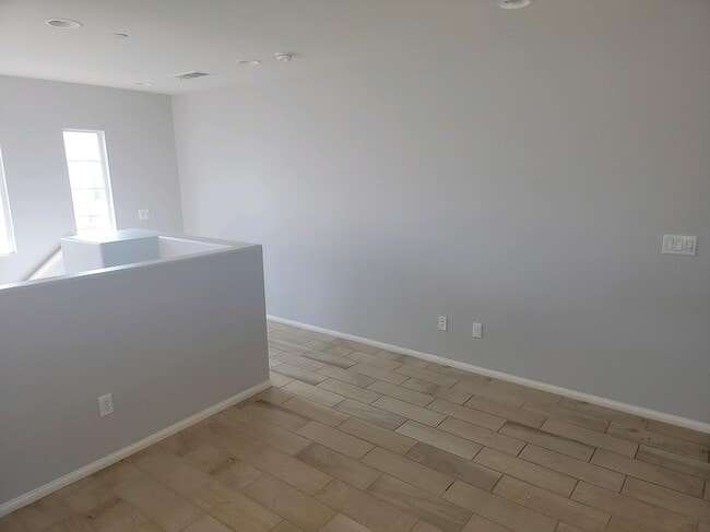 Building Photo - 305 Paseo Gusto