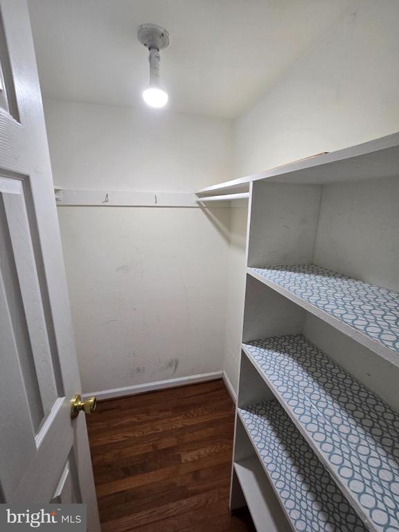 Building Photo - 8000 Chanute Pl