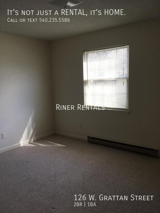 Building Photo - 126 W Grattan St