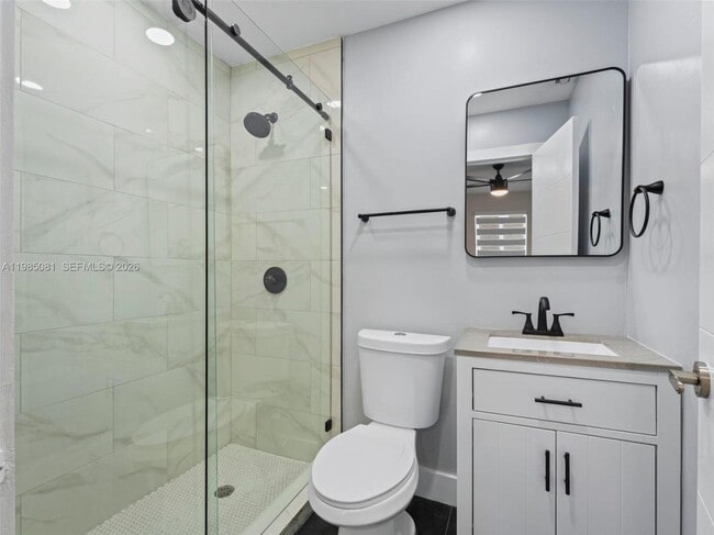 Building Photo - 3031 SW 64th Ave