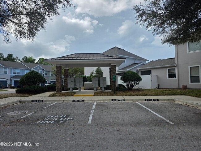 Building Photo - 5717 Parkstone Crossing Dr