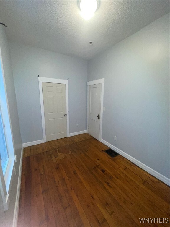 Building Photo - 76 Anderson Pl