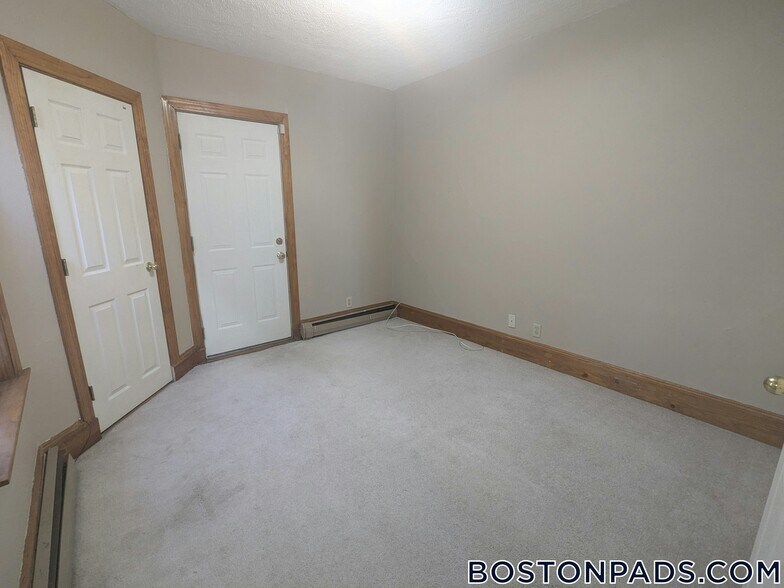 Building Photo - 137 Marcella St