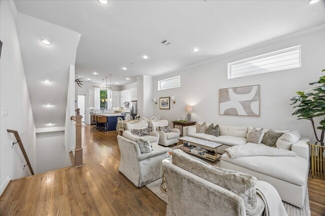 Building Photo - 1033 Ashland St