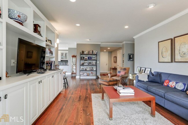 Building Photo - 2575 Peachtree Rd