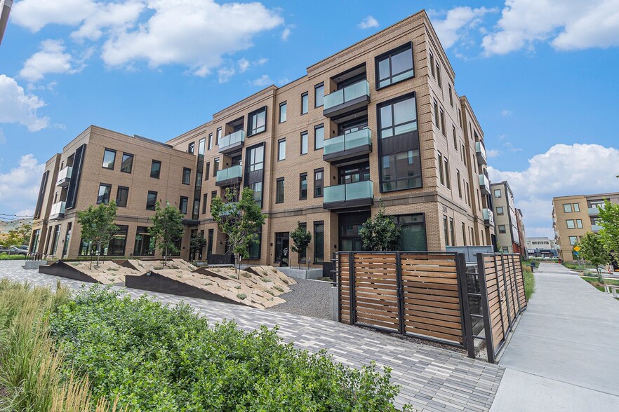 Building Photo - Pearl at Boulder Commons