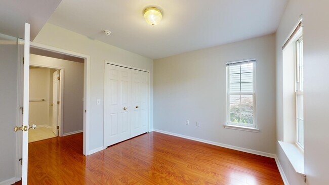 Building Photo - 2771 S Knightsbridge Cir