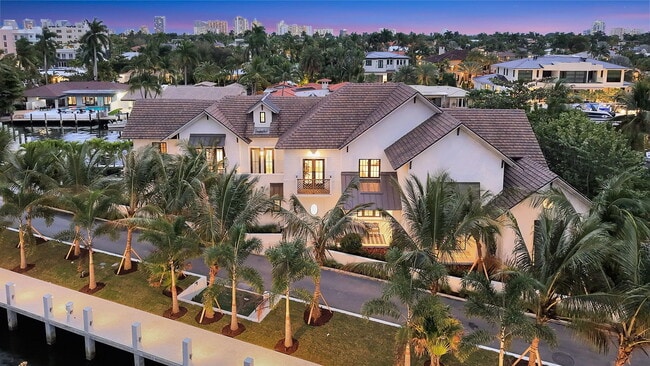 Building Photo - 400 Mola Ave