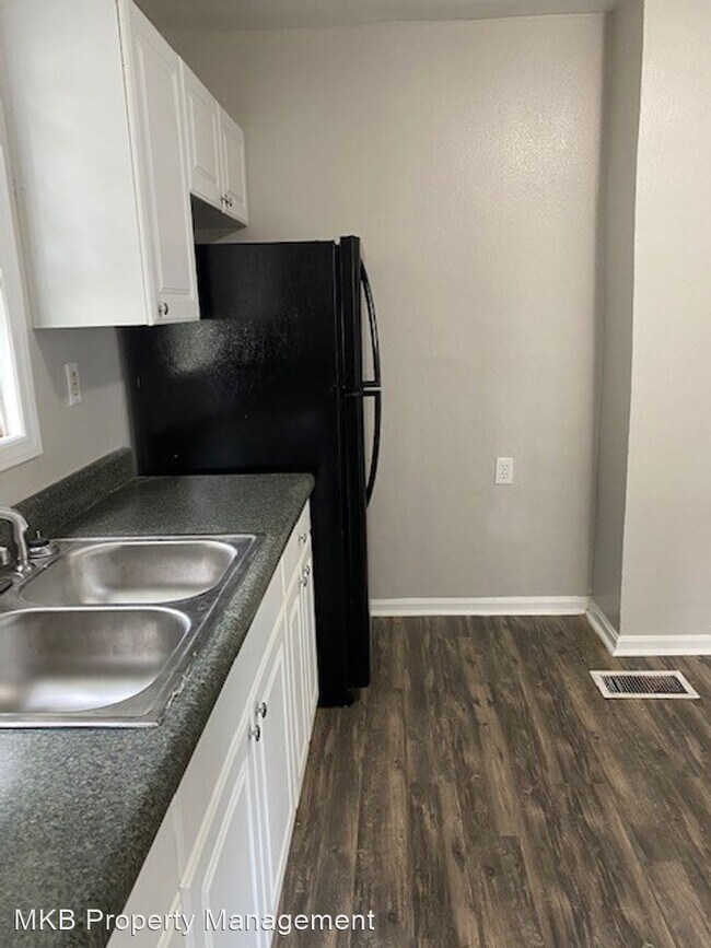 Building Photo - 4 br, 1.5 bath House - 1131 Penmar