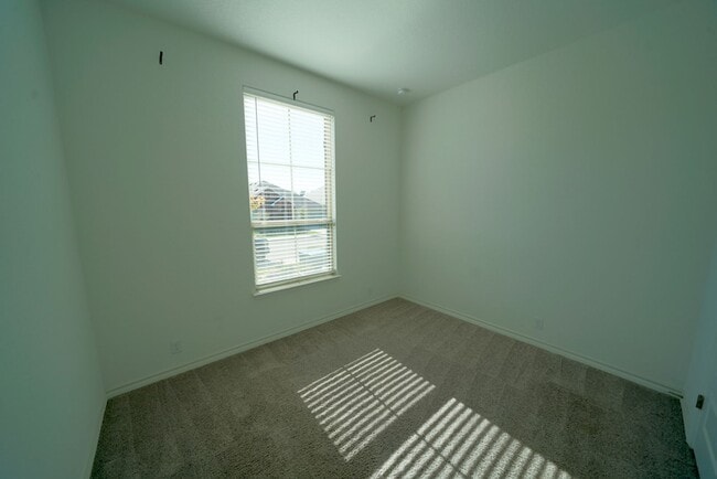 Building Photo - Luxury Living in Davis Ranch