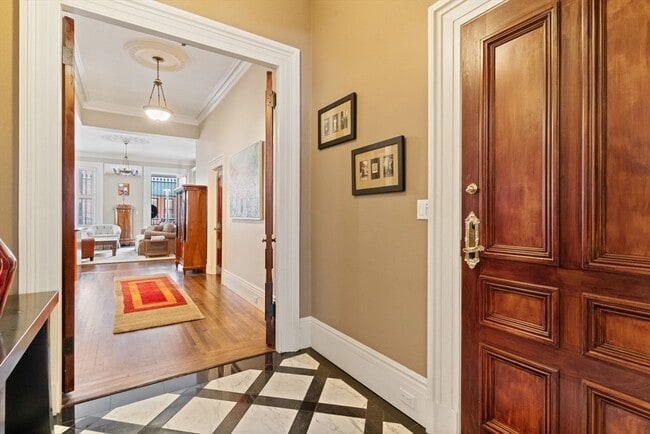 Building Photo - 128 Marlborough St