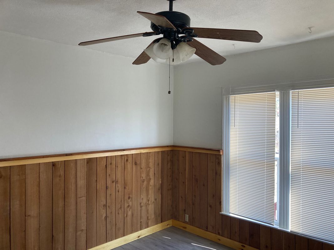 Building Photo - 1015 Manitou Ave