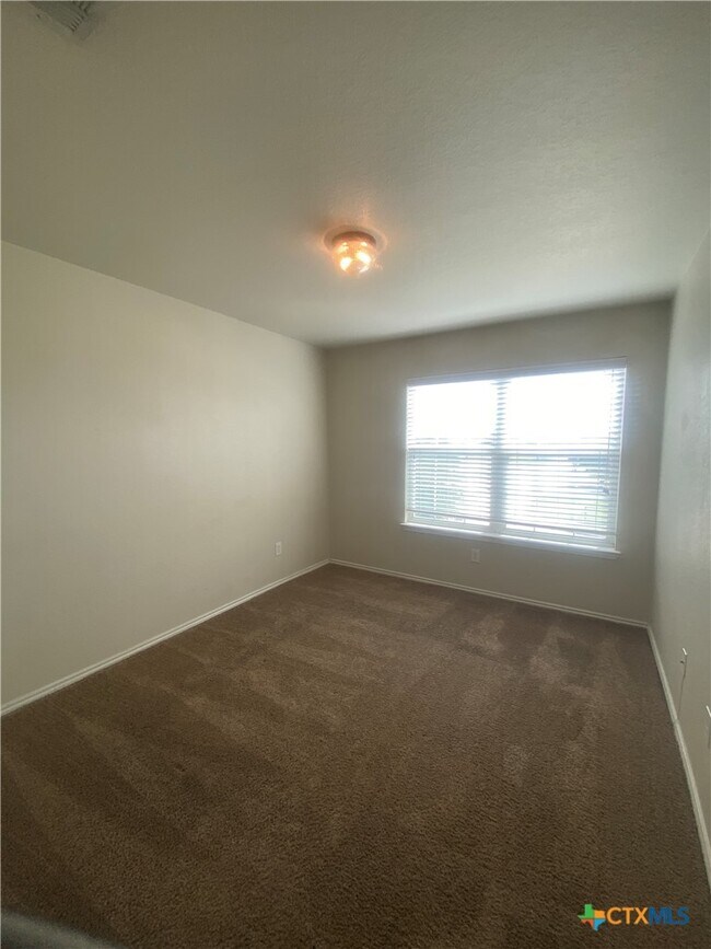 Building Photo - 5311 White Rock Dr