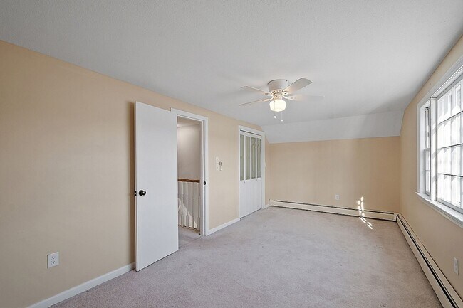 Building Photo - 52 Point Pleasant Rd