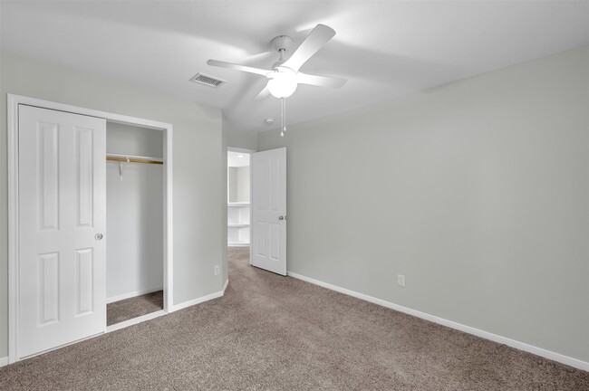 Building Photo - 86 N Apple Springs Cir