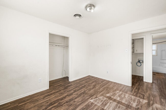 Building Photo - 5614 44th St