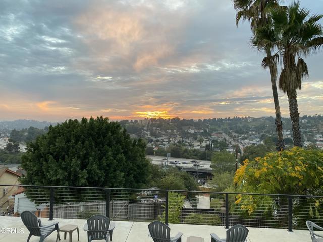 Building Photo - 4036 W Ave 42