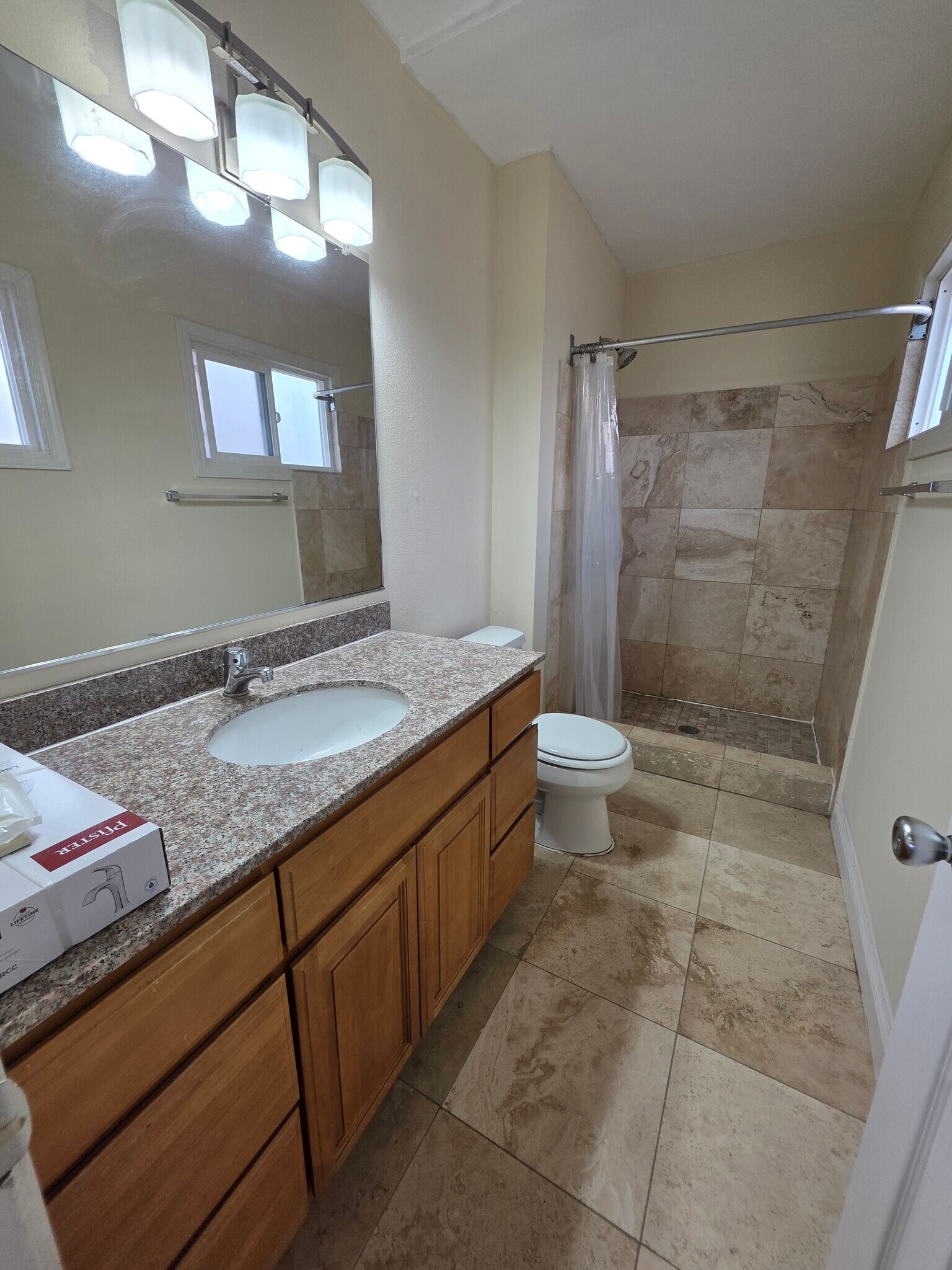 Building Photo - 5457 Dorothy Dr