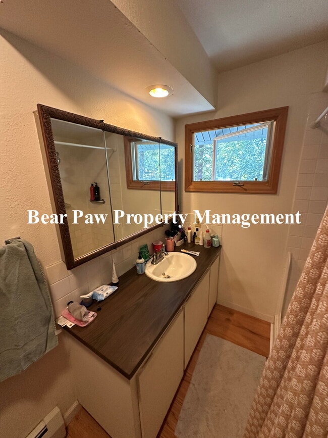Building Photo - "Charming 3-Bedroom Home in Bailey"