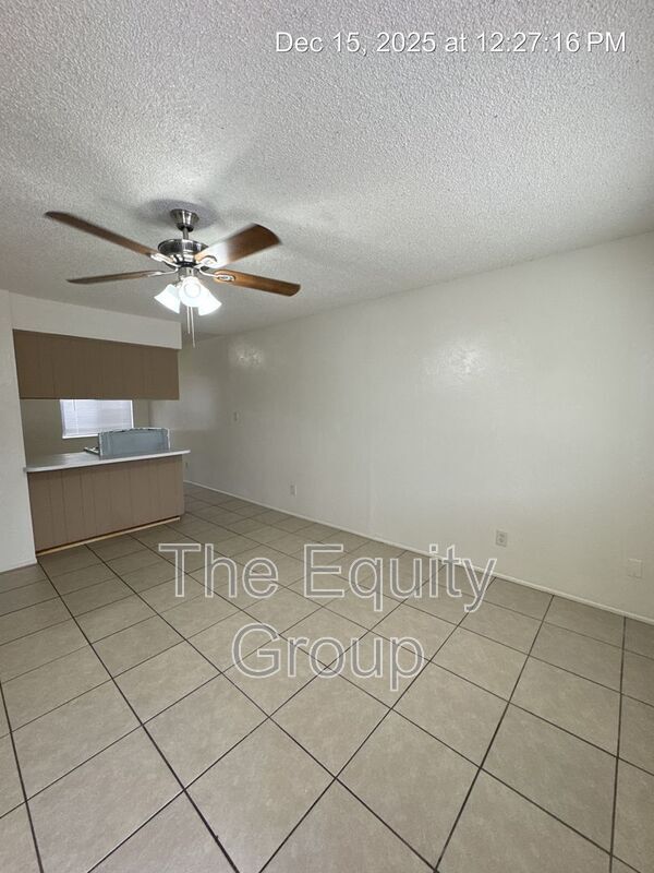 Building Photo - 514 S Bridge St