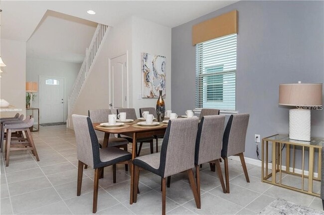 Building Photo - 8923 Zurich Ln