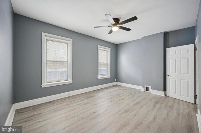 Building Photo - 1518 N Peach St