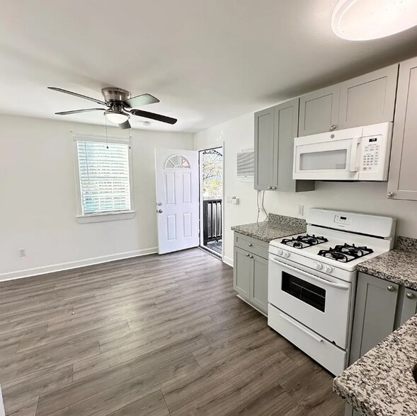 Building Photo - 2515 Erato St