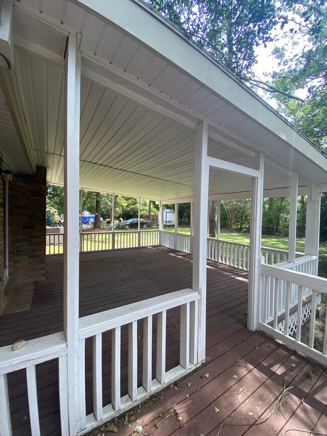Back deck - 1531 Wakendaw Rd