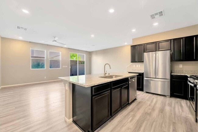 Building Photo - Desirable Southwest Townhome: Luxury Living!