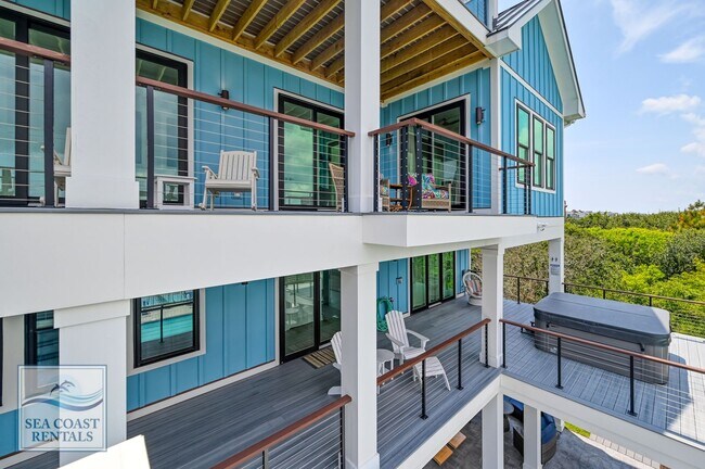 Building Photo - OFF-SEASON MONTHLY RENTAL - IT'S A BIG DILL!!