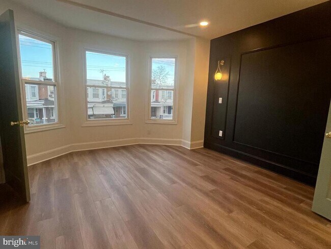 Building Photo - 5712 Cedar Ave