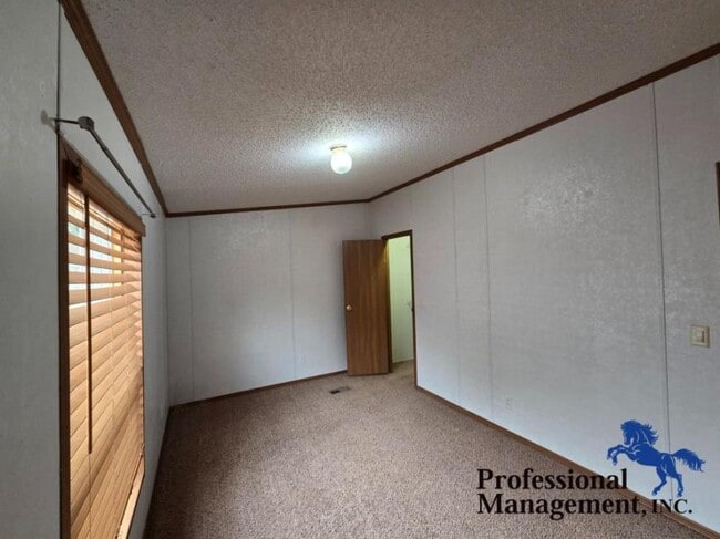 Building Photo - 2 bedroom in Billings MT 59105