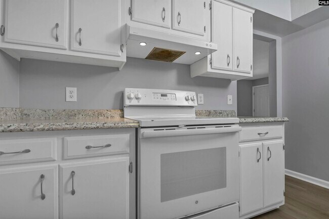 Building Photo - 331 W Main St