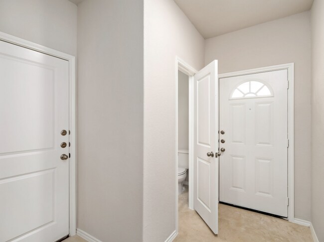 Building Photo - 7927 Dial Ike Dr