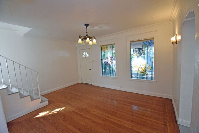 Building Photo - 3 br, 1.5 bath House - 2010 N Street