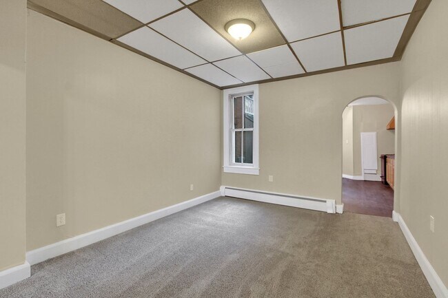 Building Photo - Coming Soon! Spacious 4 Bedroom, 1 Bath Home in North York!