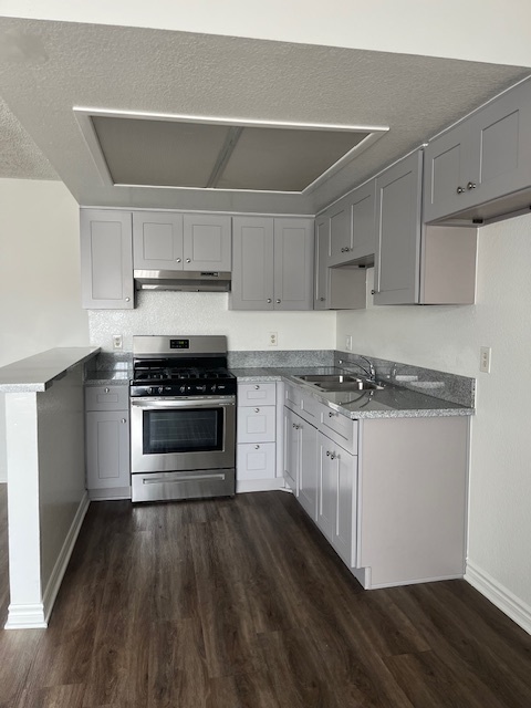 Building Photo - 2928 Leeward Ave
