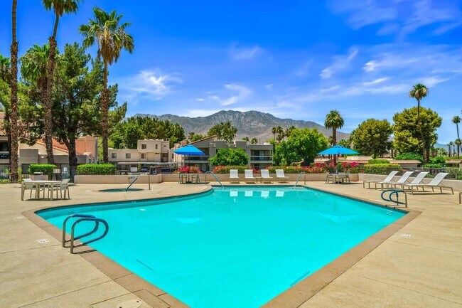 Building Photo - 35200 Cathedral Canyon Dr