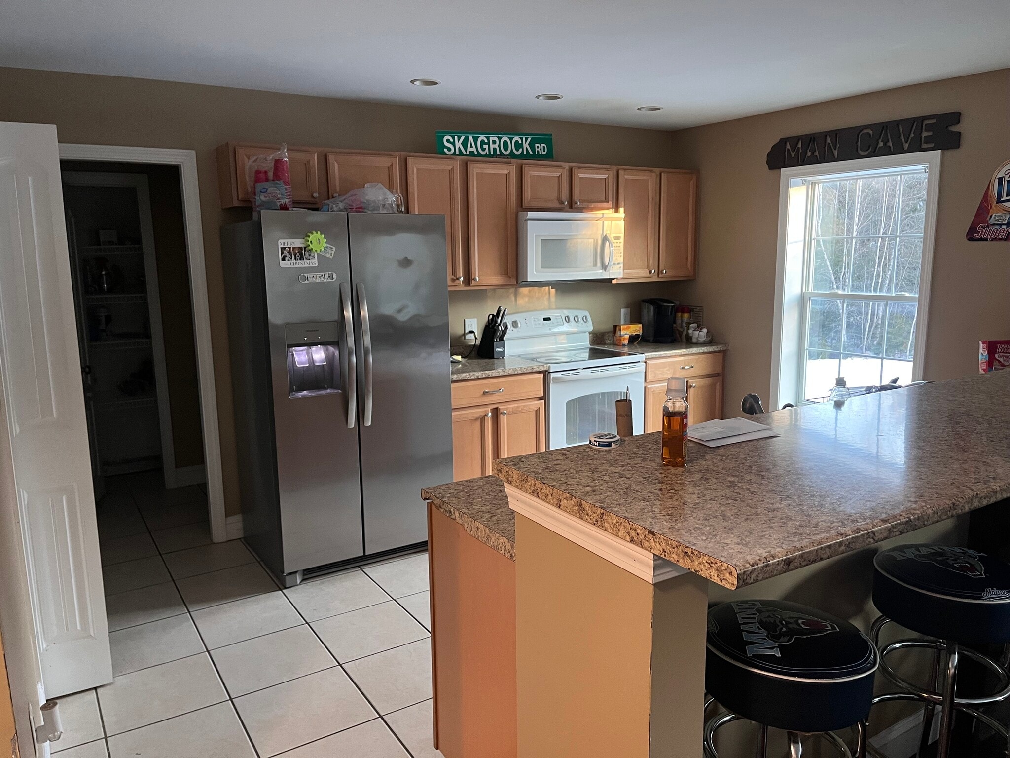 Building Photo - 9 Batmanuel Ln