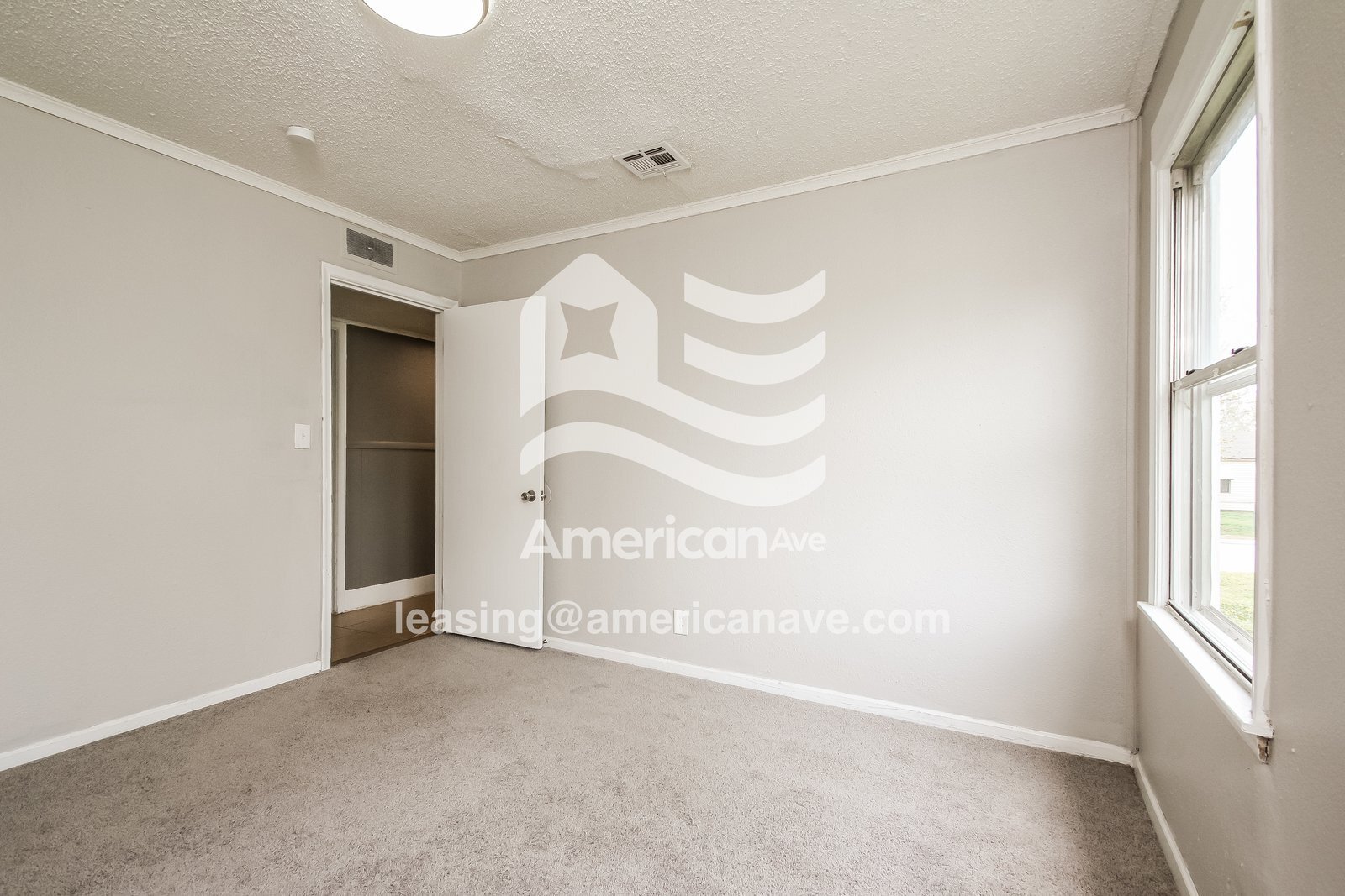 Building Photo - 1416 N Joplin Ave