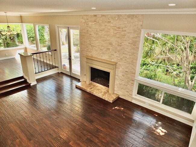 Building Photo - 6262 Napoli Ct
