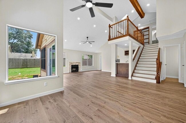 Building Photo - 15415 Swan Creek Dr