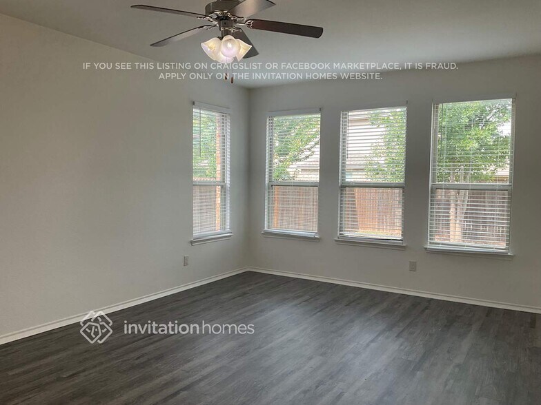 Building Photo - 1408 Red River Dr