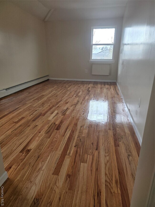 Building Photo - 107-16 178th St