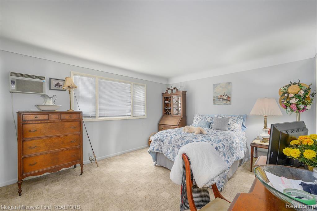 Bedroom - 5375 Cooley Lake Rd
