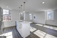 Building Photo - 211 E Union St