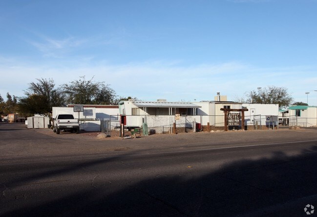 Primary Photo - Aztec Mobile Park