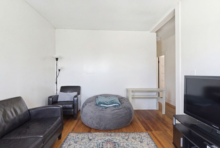 Building Photo - 24 Darling St