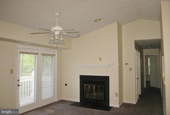 Building Photo - 5704 Shadwell Ct